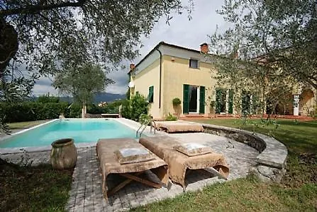 Nyaraló Sleeps 13 Pool Wifi *