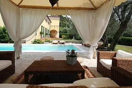 Sleeps 13 Pool Wifi *