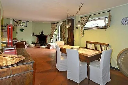 Sleeps 13 Pool Wifi