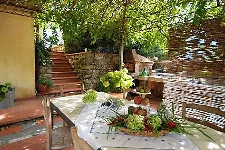 Nyaraló Sleeps 13 Pool Wifi Bolano
